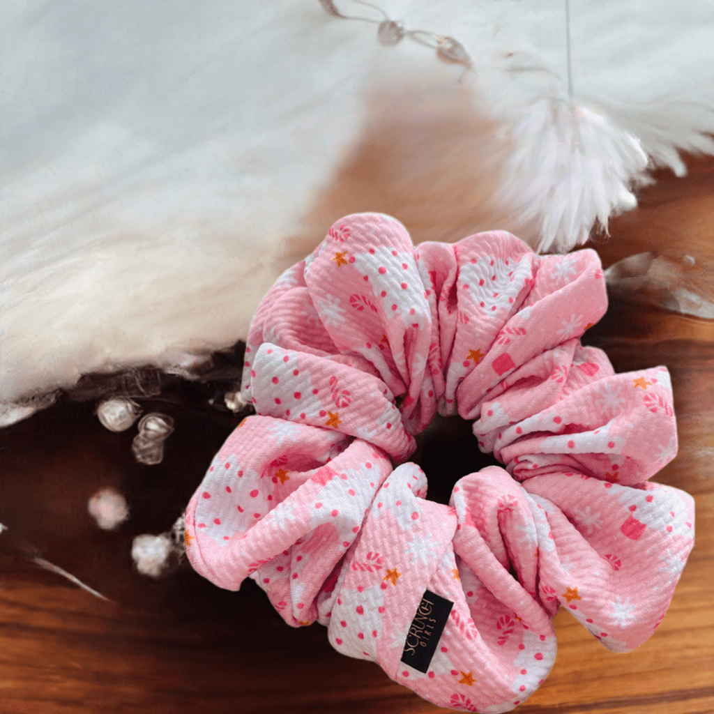 Aislynn | Christmas Scrunchie.